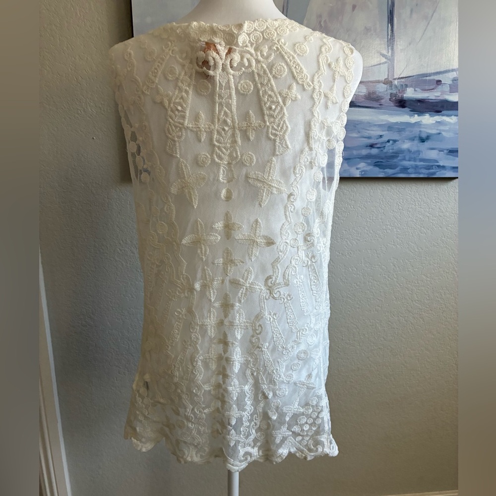 Laundry By Shelli Segal Sheer Cream Lace Top - Picture 5 of 7